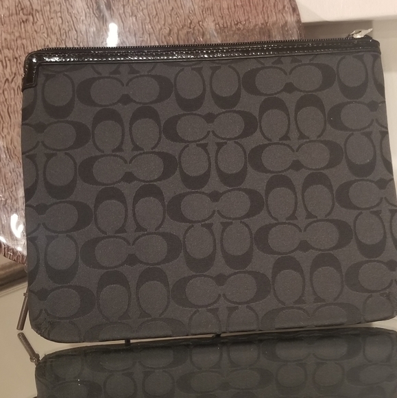 COACH Poppy Applique iPad/Tablet Case (RARE) - Picture 7 of 8